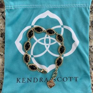 Black stone Kendra bracelet